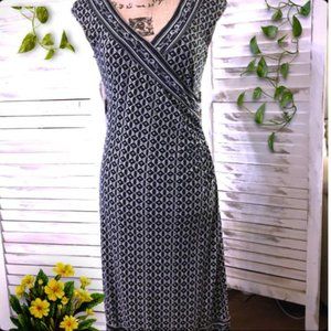 🌺Black & White Faux Wrap Dress